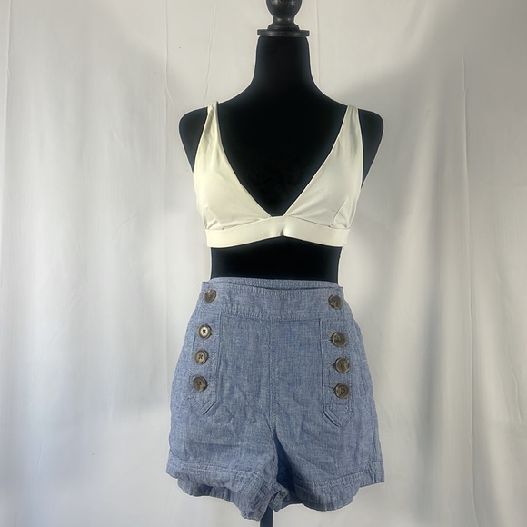 Express sailor shorts,light blue,Linen cotton blend, front buttons, size 4 - Picture 2 of 9